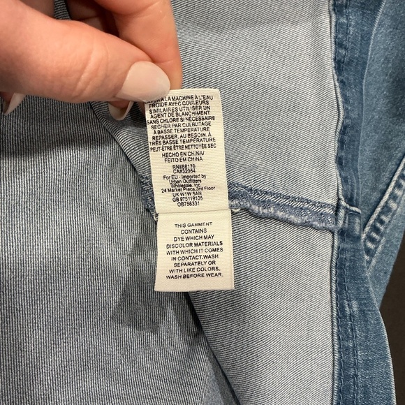 Free People Little Daisies Button Front Denim Mini Skirt Size 4 - Picture 8 of 8